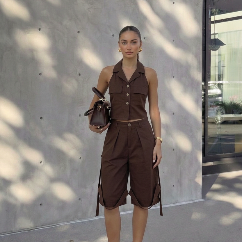 Completo Coordinato Marrone con Top a Gilet e Bermuda