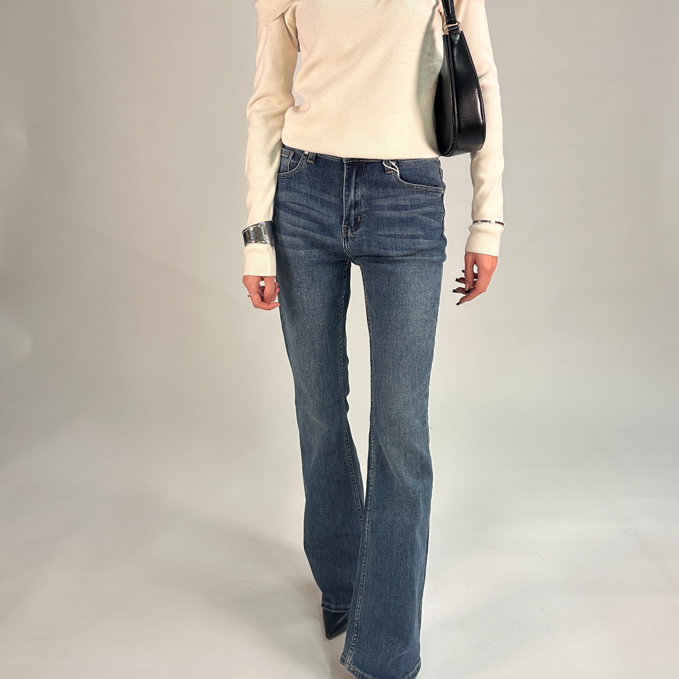 Maglia a Spalla Scoperta