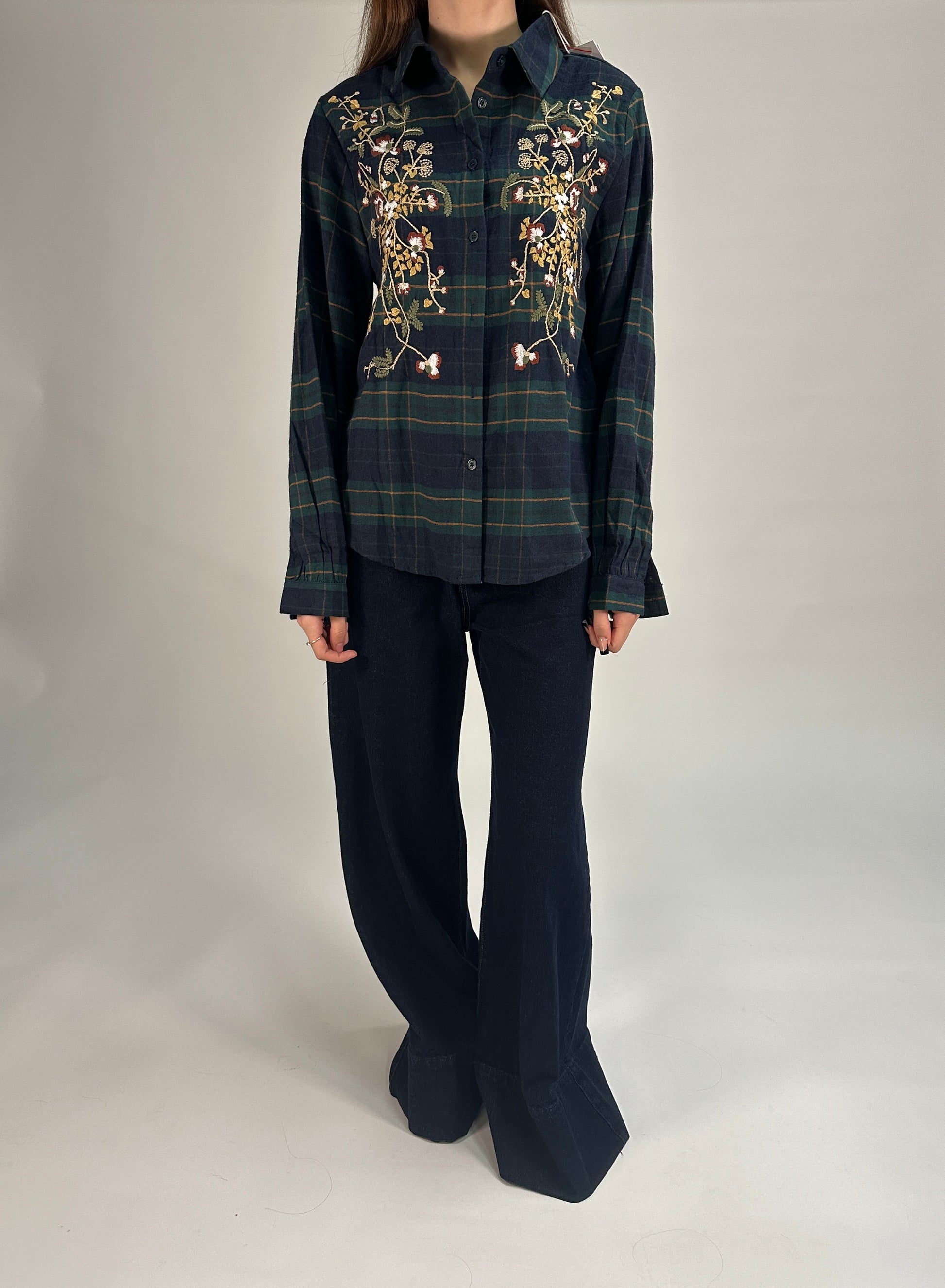 Camicia a Quadri con Ricami Floreali