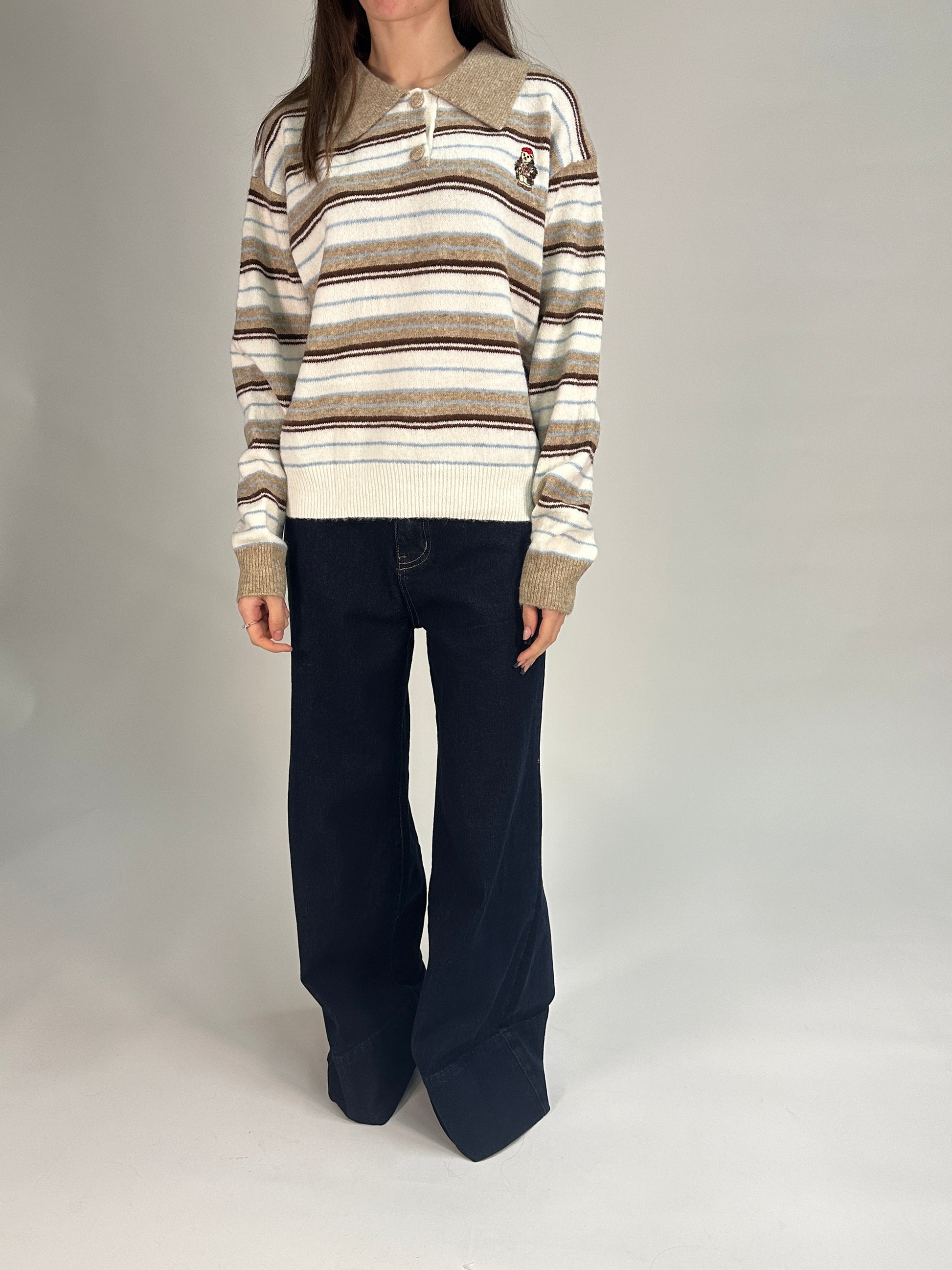 Maglione a Righe in Misto Lana con Collo Classico e Ricamo