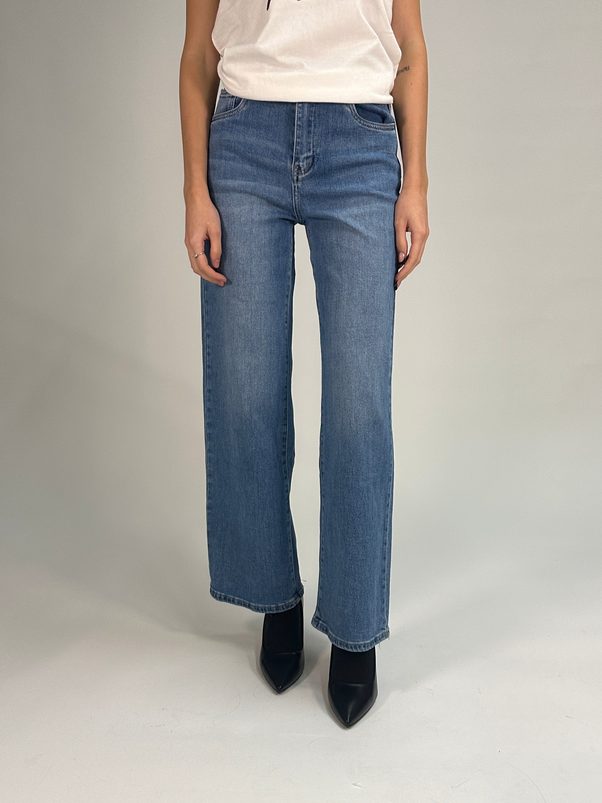 Jeans in Denim a Gamba Dritta