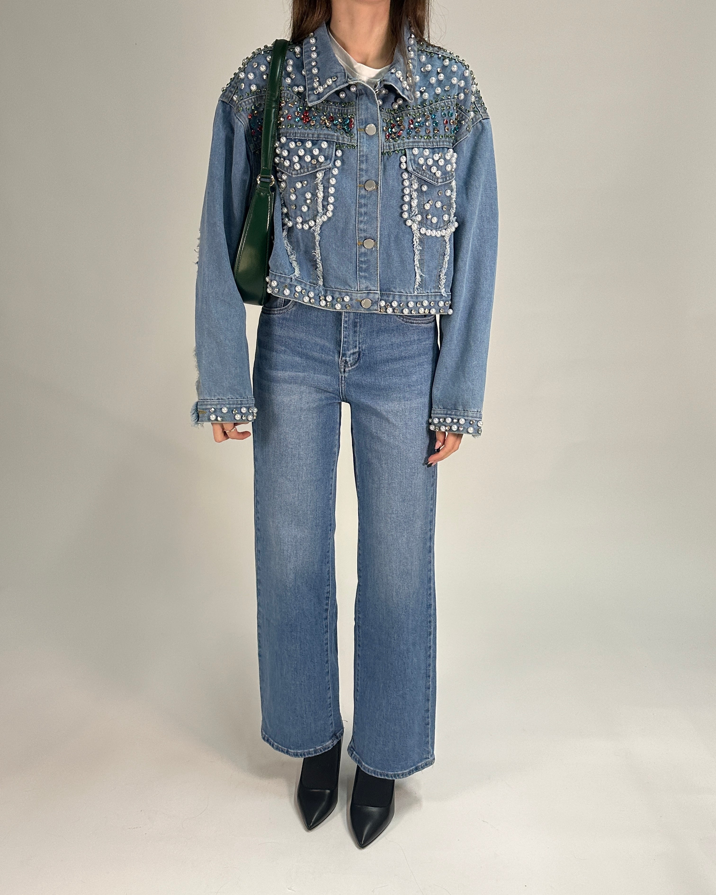 Giacca di jeans con perle e strass colorati