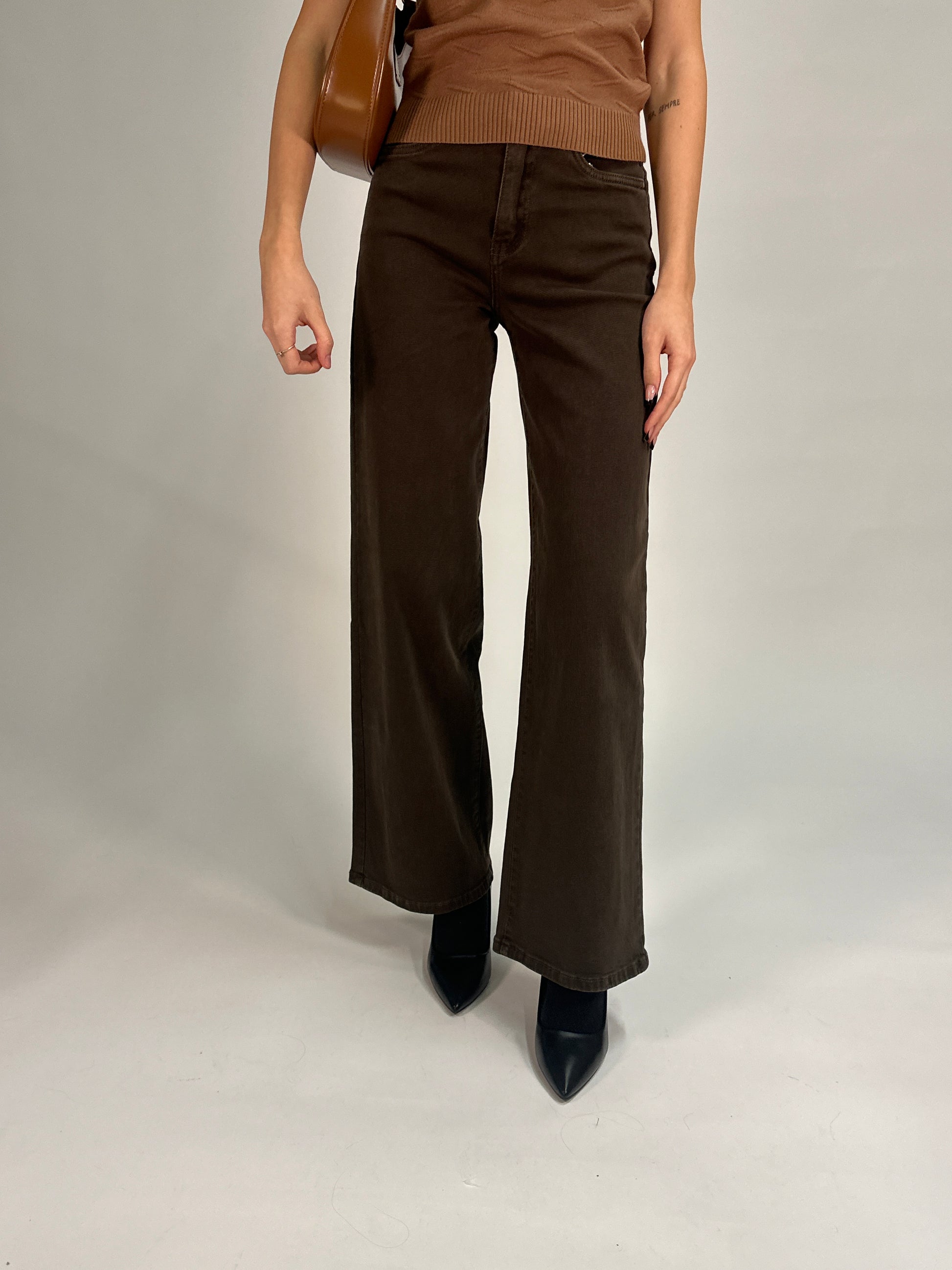 Jeans Gamba regular marrone