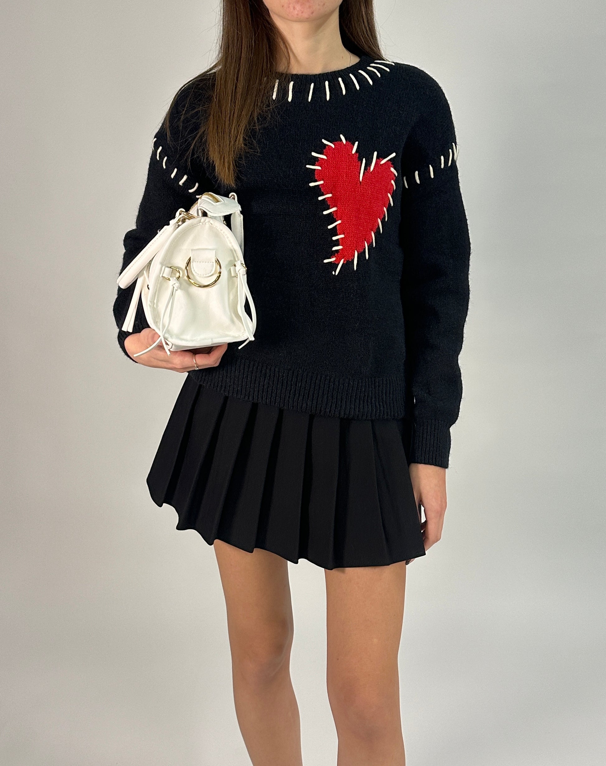 Maglione con Dettaglio Cuore Ricamato