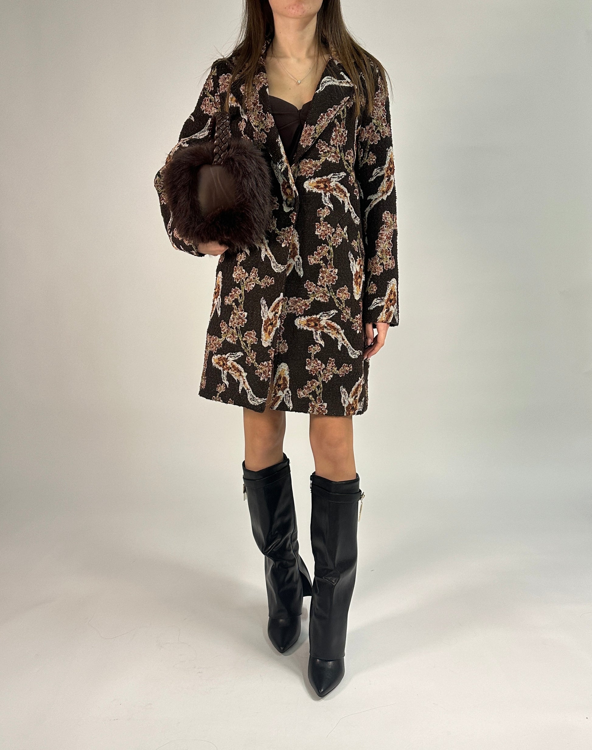 Cappotto Corto con Motivo Floreale e Carpe