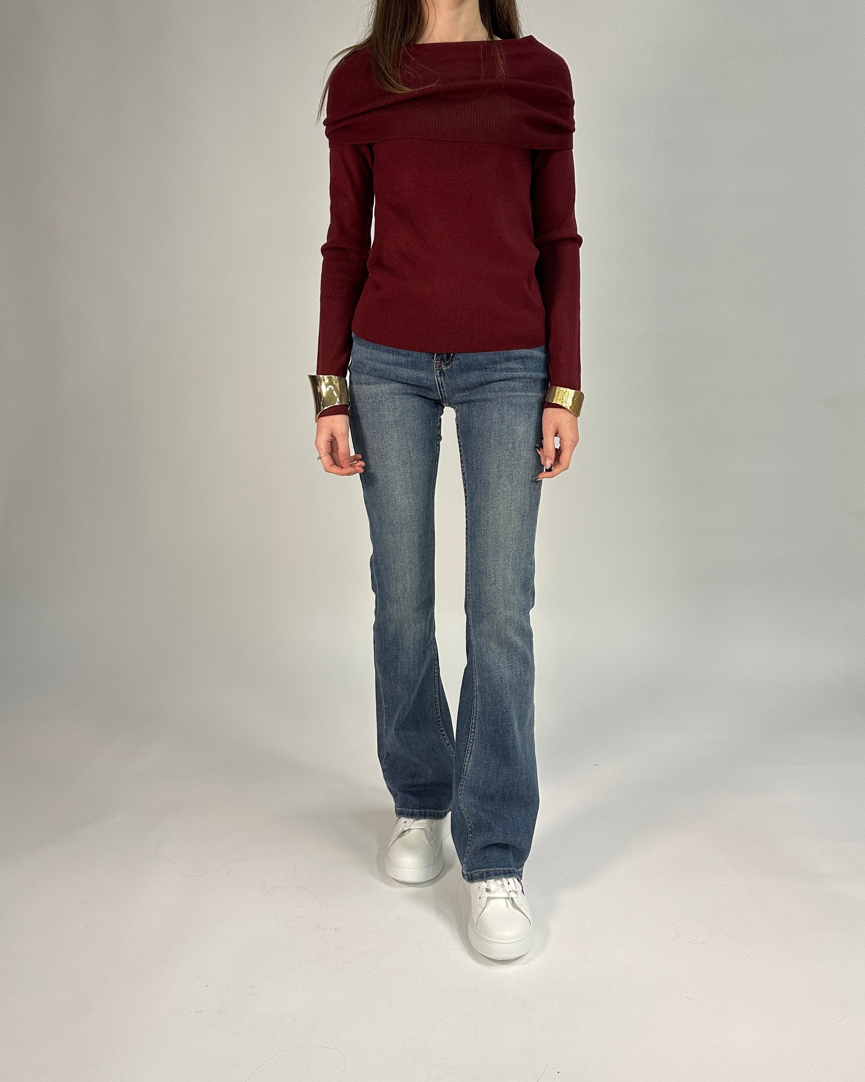 Maglia a Spalla Scoperta