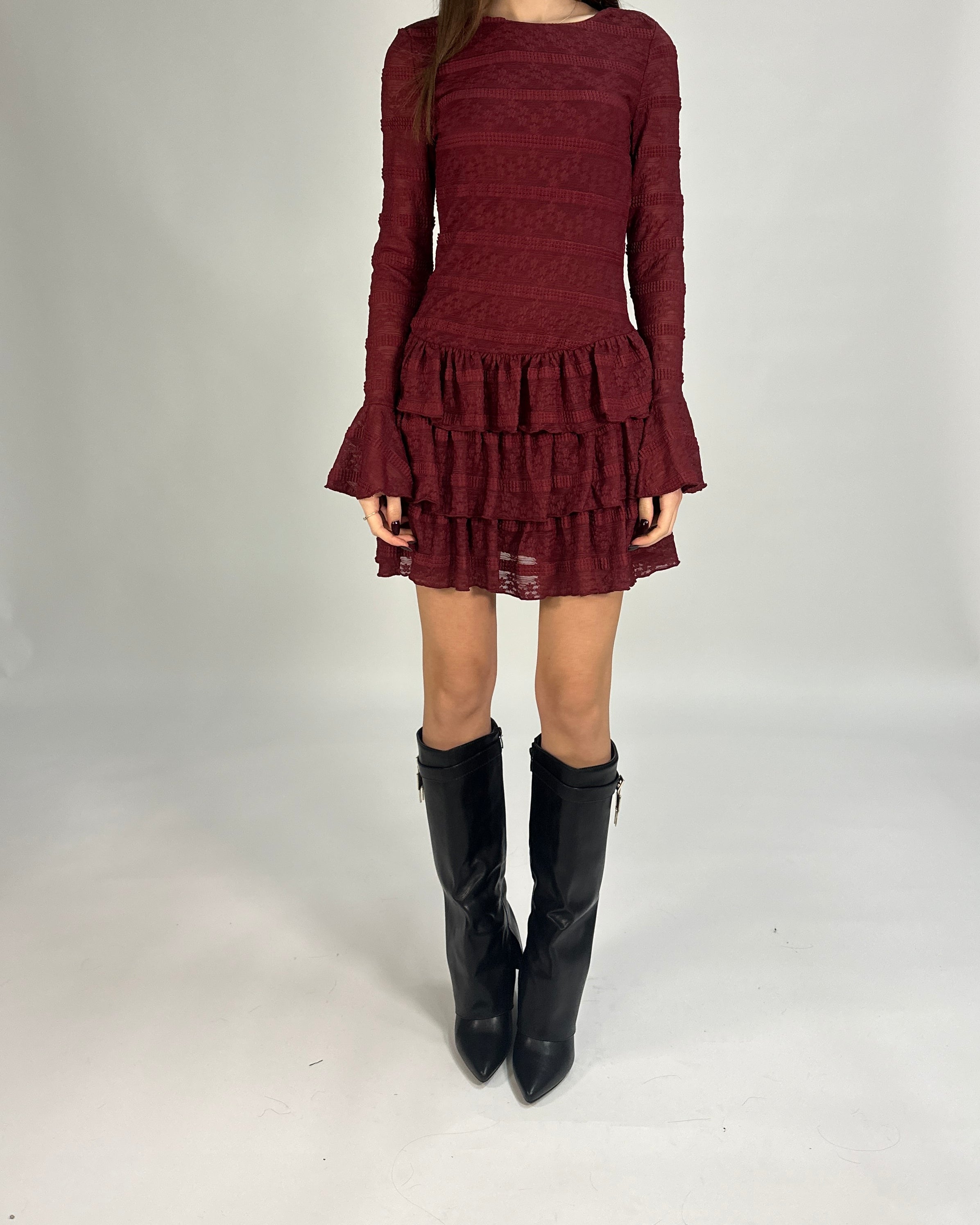 Abito Bordeaux a Balze, Romantic Chic