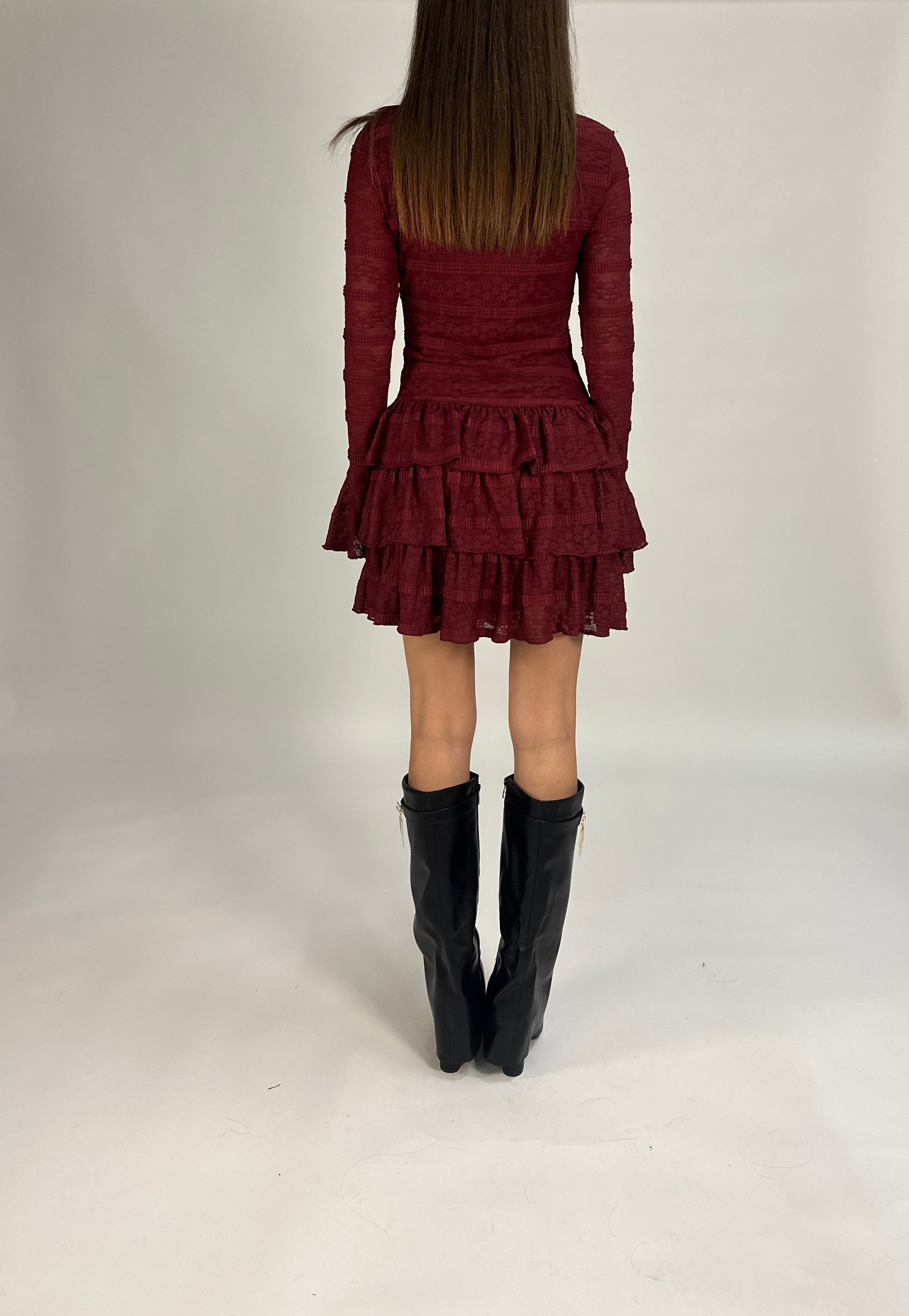 Abito Bordeaux a Balze, Romantic Chic