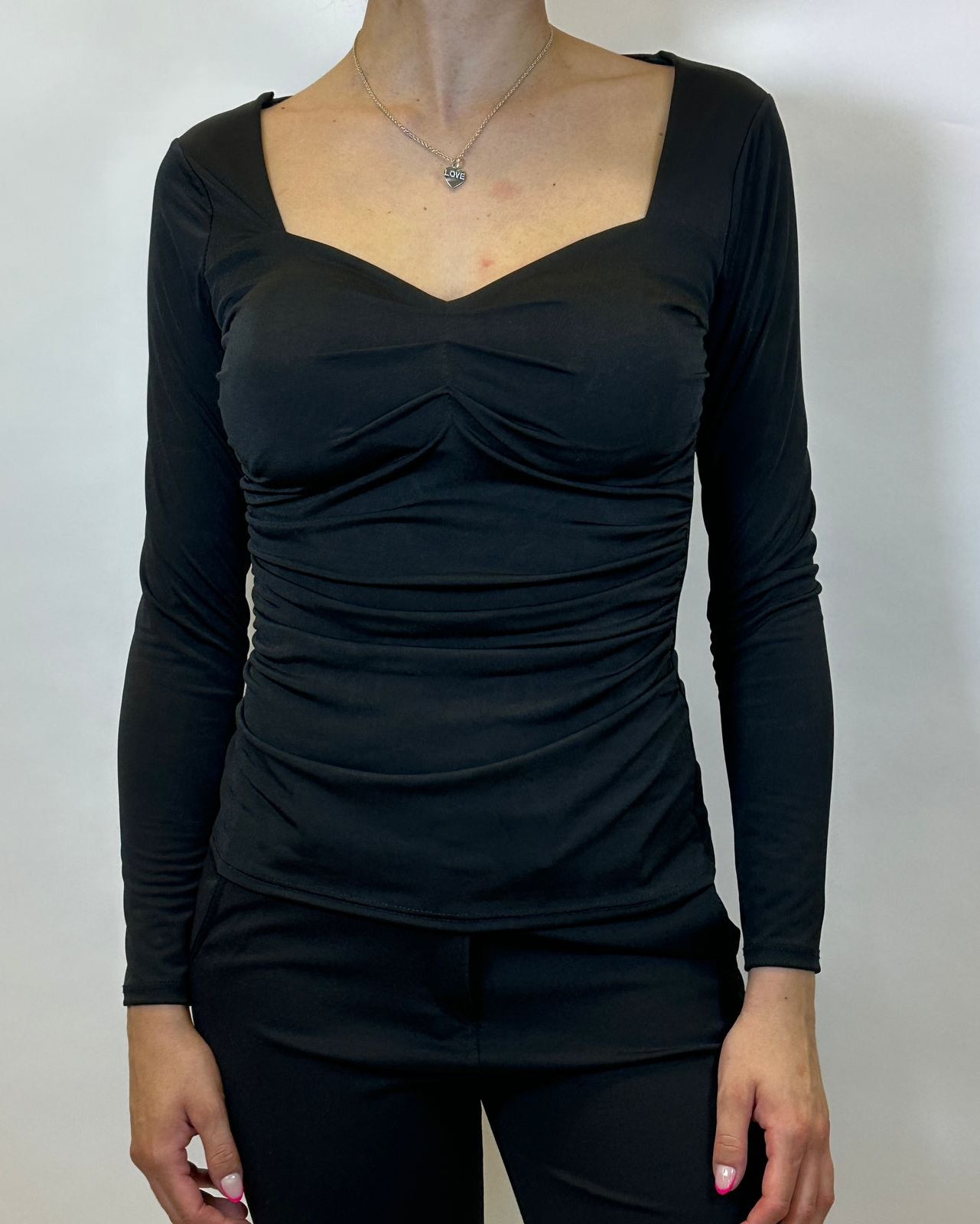 Top con Scrollo a Cuore