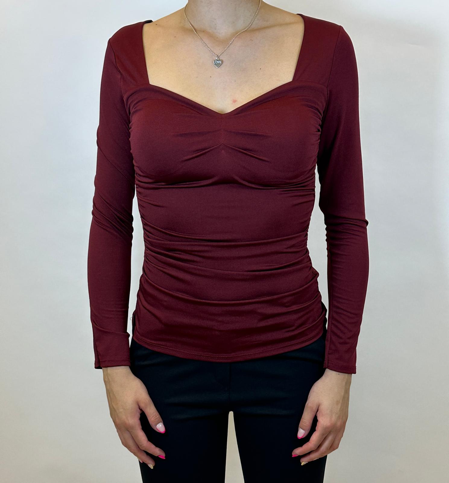 Top con Scrollo a Cuore