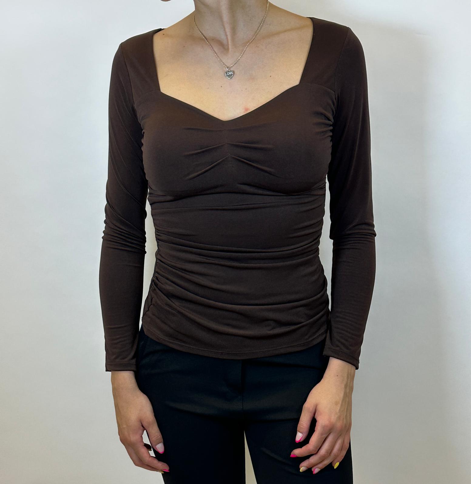 Top con Scrollo a Cuore