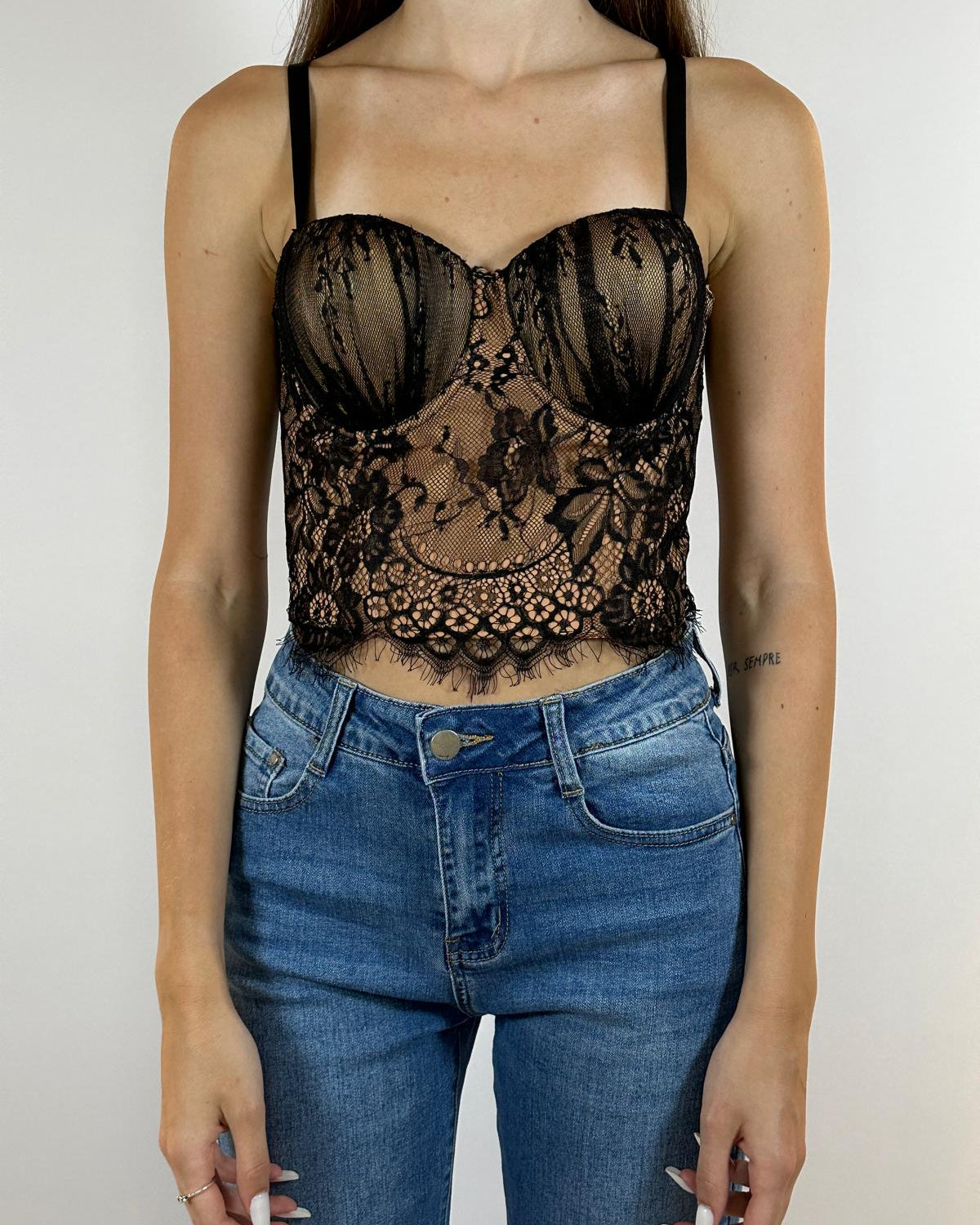 Bustino con Dettaglio Floreale Traforato