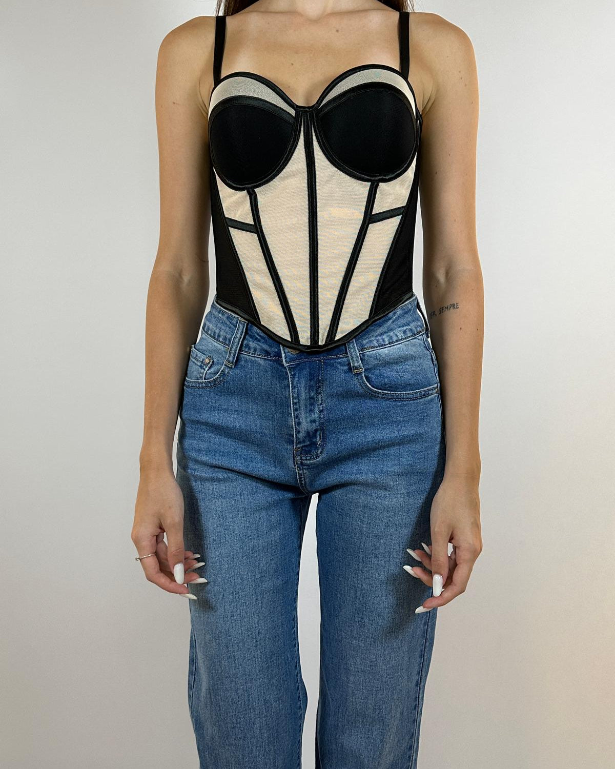 Corsetto Bicolore con Dettagli in Rete