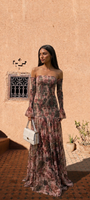 Abito Lungo Floreale con Scollo Bardot Elegante